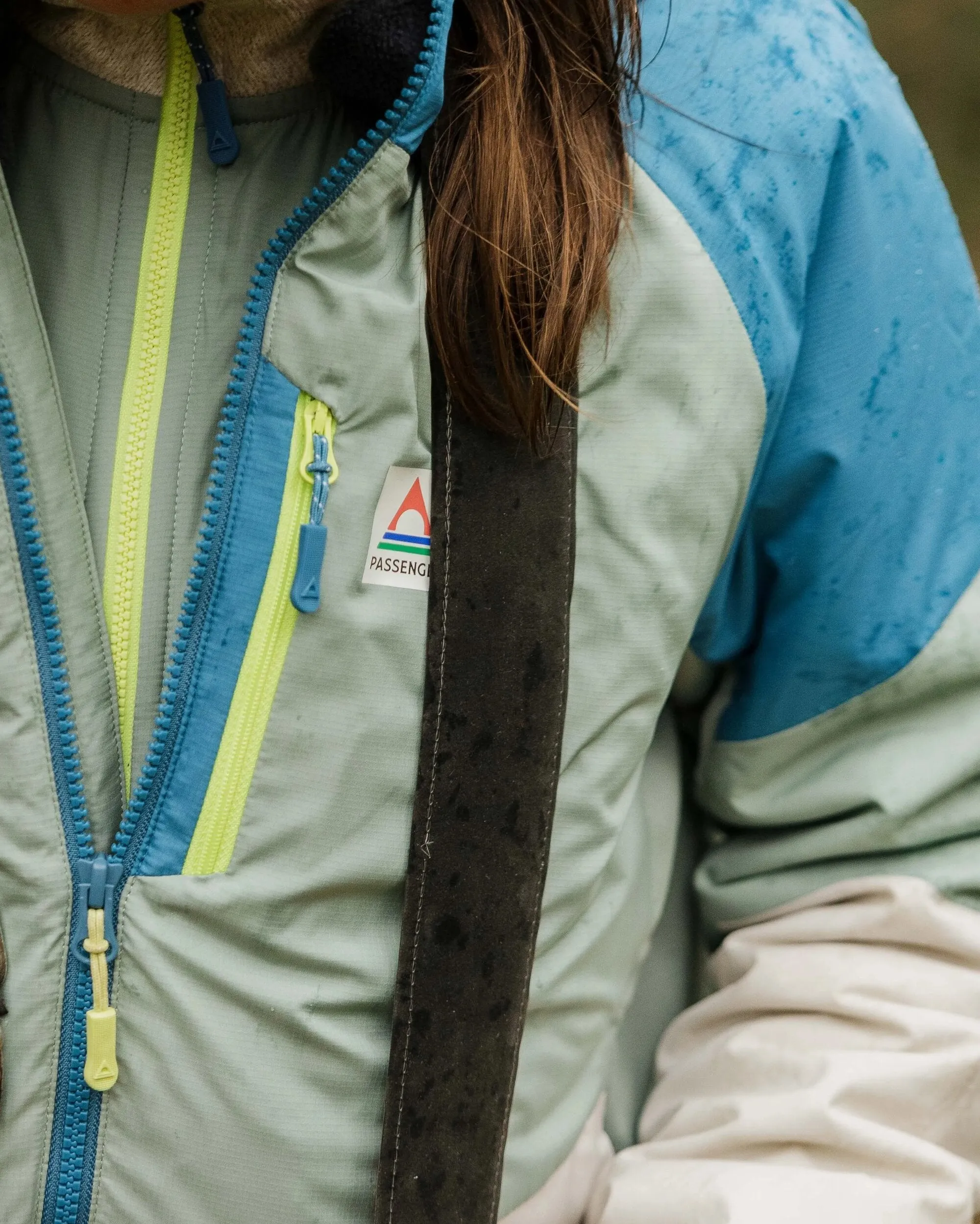 Shasta Lightweight Recycled Thermore Insulated Jacket - Pistachio/Blue Steel