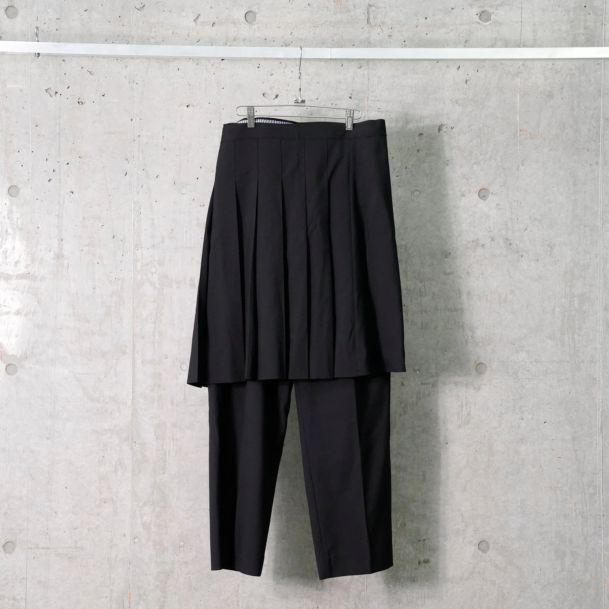 SKIRT-LAYERED PANTS / BLACK