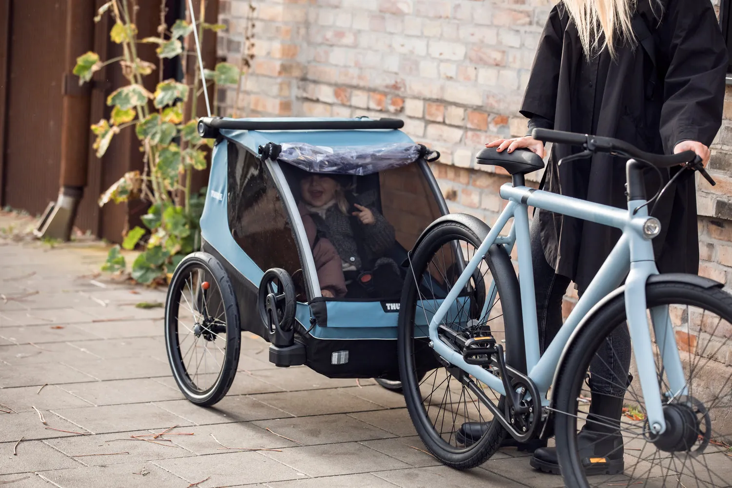 Thule Courier