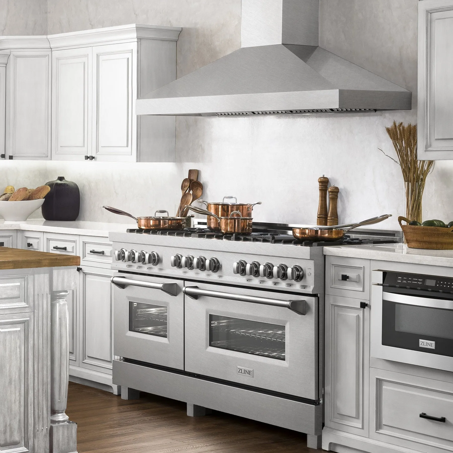 ZLINE 60" 7.4 cu. ft. Dual Fuel Range with Gas Stove and Electric Oven in DuraSnow® Stainless Steel with Brass Burners (RAS-SN-BR-60)